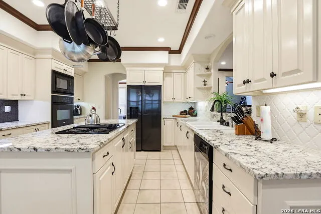 1103 Eagle View Pleasanton, TX 78064