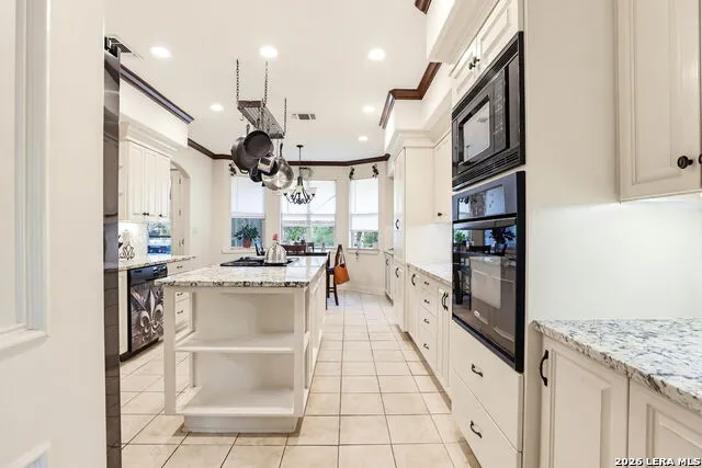 1103 Eagle View Pleasanton, TX 78064