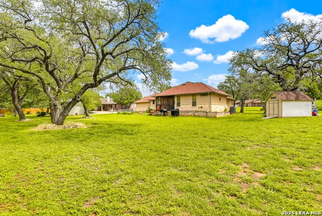 1103 Eagle View Pleasanton, TX 78064