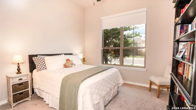 8946 WHIMSEY RDG Fair Oaks Ranch, TX 78015