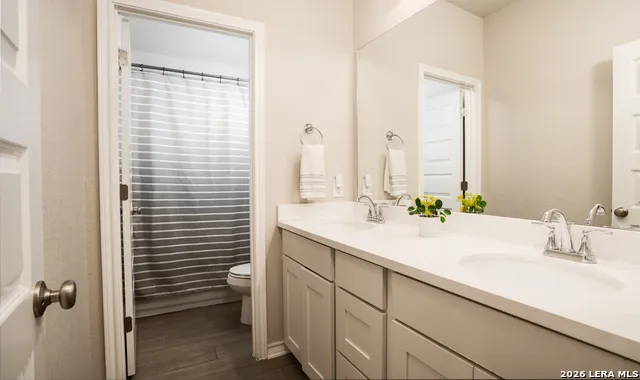 8946 WHIMSEY RDG Fair Oaks Ranch, TX 78015