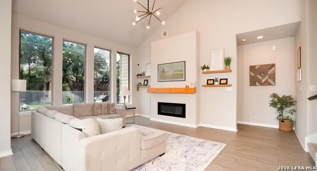 8946 WHIMSEY RDG Fair Oaks Ranch, TX 78015