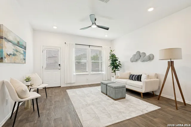 15719 Clove Spice Way Von Ormy, TX 78073