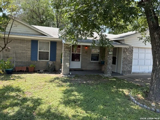 613 OLD CARRIZO RD Uvalde, TX 78801