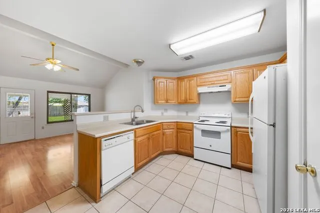 109 Windcrest Floresville, TX 78114