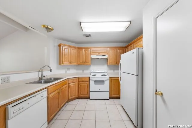 109 Windcrest Floresville, TX 78114
