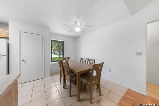 109 Windcrest Floresville, TX 78114