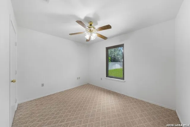 109 Windcrest Floresville, TX 78114