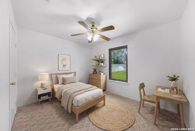 109 Windcrest Floresville, TX 78114