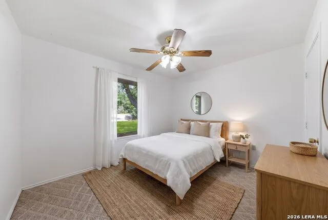 109 Windcrest Floresville, TX 78114