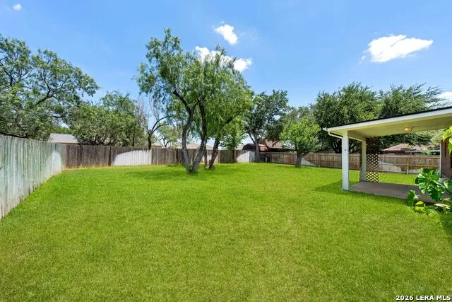 109 Windcrest Floresville, TX 78114