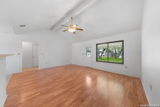109 Windcrest Floresville, TX 78114