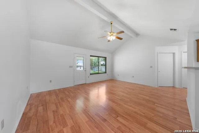 109 Windcrest Floresville, TX 78114
