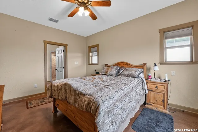2217 County Road 412 Stockdale, TX 78160