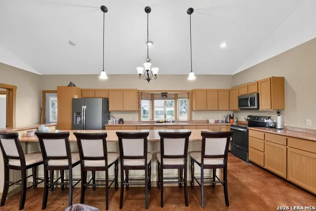 2217 County Road 412 Stockdale, TX 78160