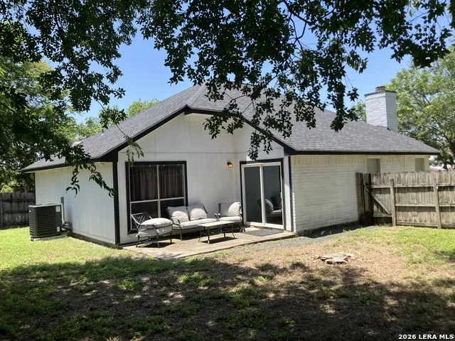 7702 Rohrdanz Live Oak, TX 78233
