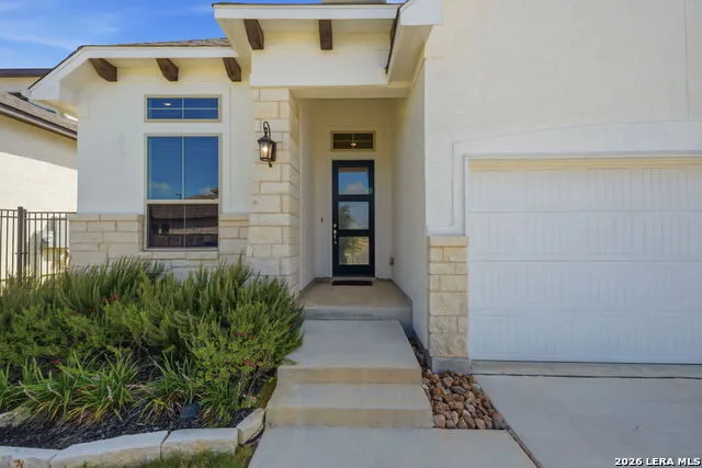 530 POND BLF San Antonio, TX 78231