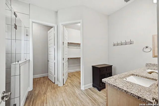 530 POND BLF San Antonio, TX 78231