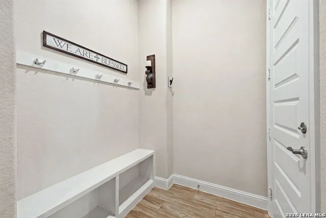 530 POND BLF San Antonio, TX 78231
