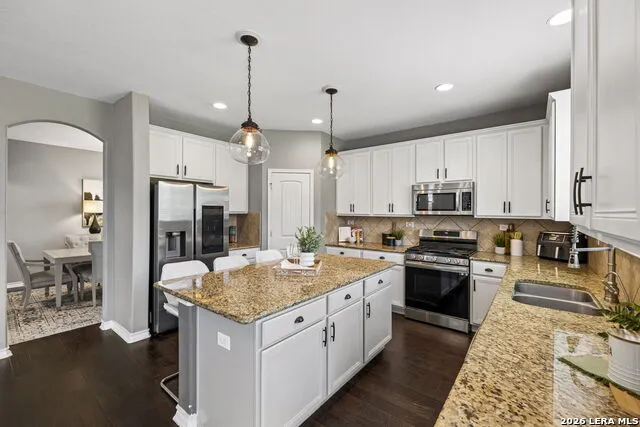 4031 Calle De Cobre San Antonio, TX 78257