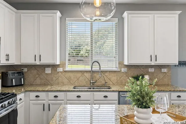 4031 Calle De Cobre San Antonio, TX 78257