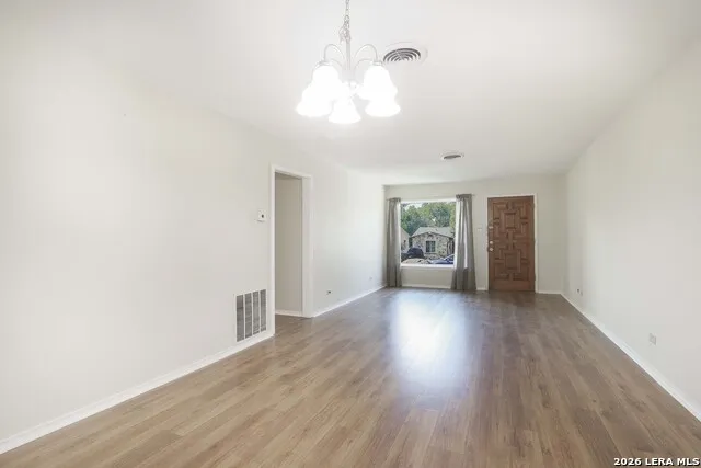 1135 Vanderbilt San Antonio, TX 78210