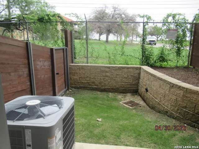 102 Tendick #UNIT 804 San Antonio, TX 78209