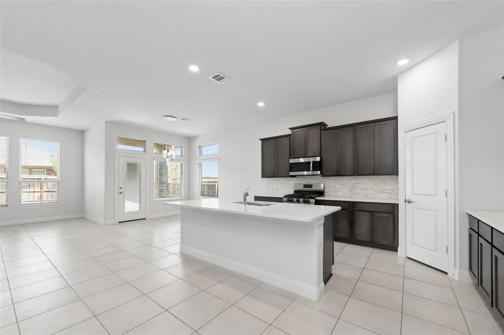 10917 Blaze Street Aubrey, TX 76227