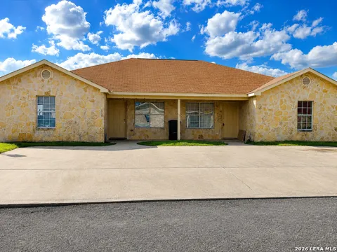 7603 Oak Chase
