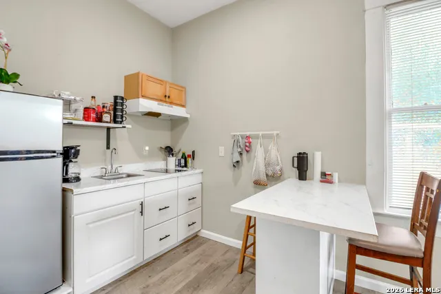 713 Lockhart San Antonio, TX 78202