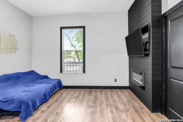 713 Lockhart San Antonio, TX 78202