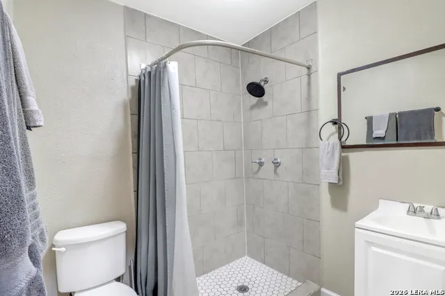 713 Lockhart San Antonio, TX 78202