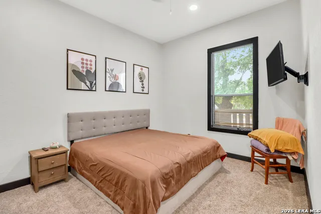 713 Lockhart San Antonio, TX 78202