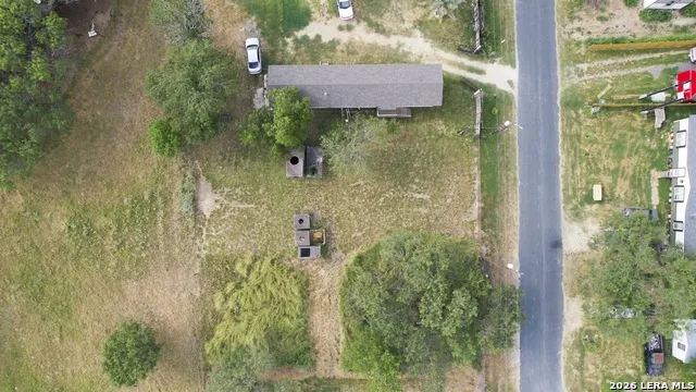 18764 Lagloria Elmendorf, TX 78112