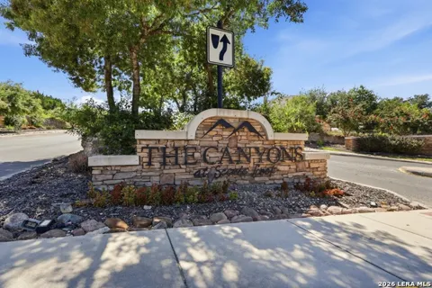 10906 Kendall Canyon