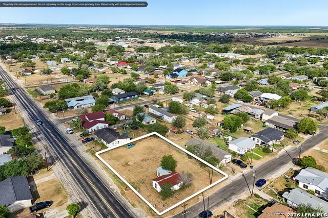 101 MCDANIEL ST Poth, TX 78147