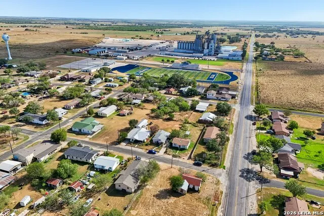 101 MCDANIEL ST Poth, TX 78147