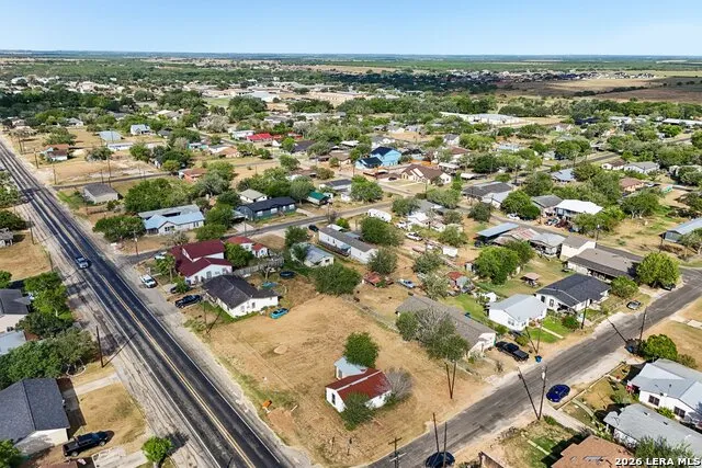 101 MCDANIEL ST Poth, TX 78147