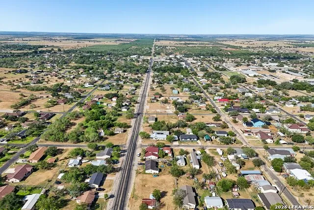 101 MCDANIEL ST Poth, TX 78147