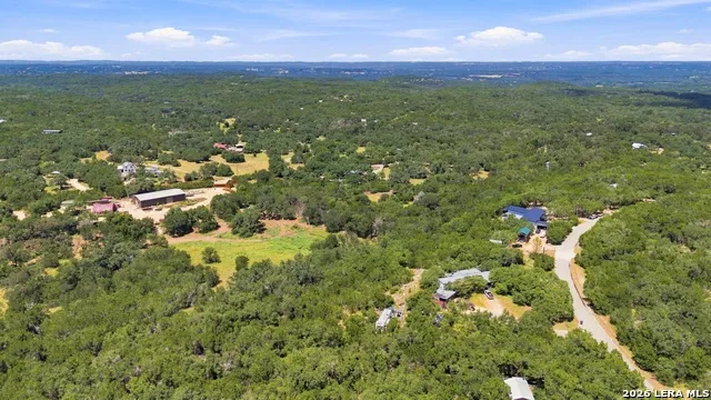 601 Lonesome Trl Driftwood, TX 78619