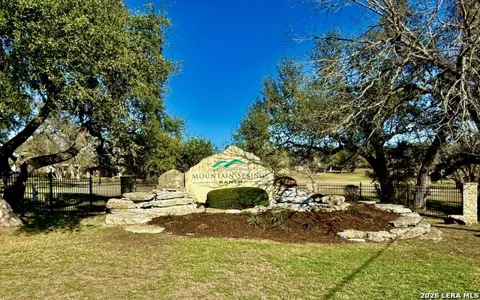 1516 Mount Bear