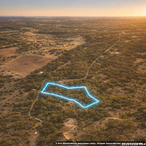 1321 Brushy Creek Drive Lakehills, TX 78063