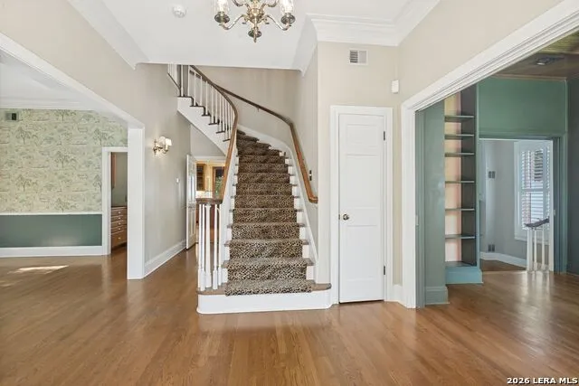 214 Terrell Rd Terrell Hills, TX 78209