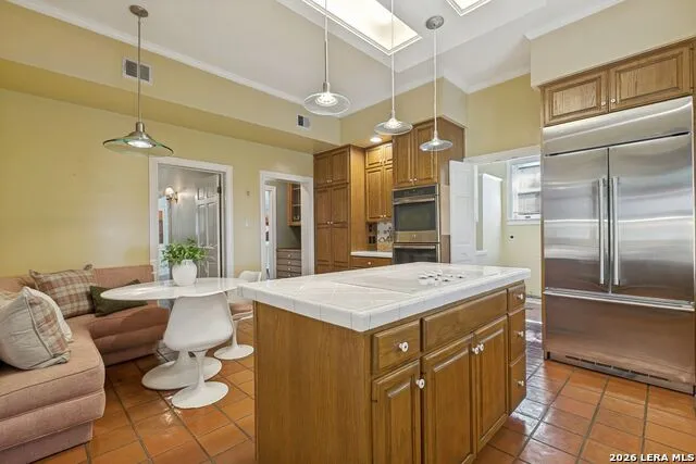 214 Terrell Rd Terrell Hills, TX 78209