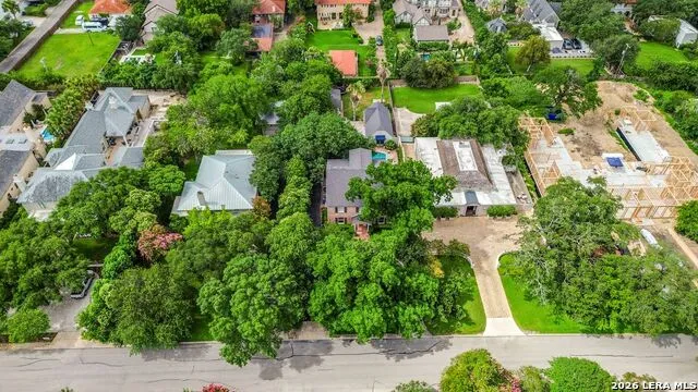 214 Terrell Rd Terrell Hills, TX 78209