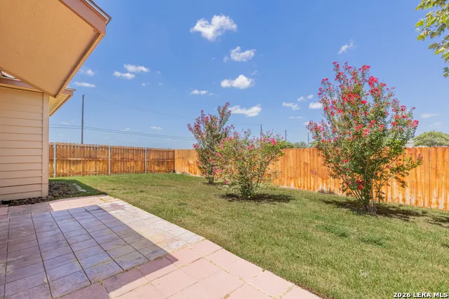 120 NAVARRO XING Seguin, TX 78155