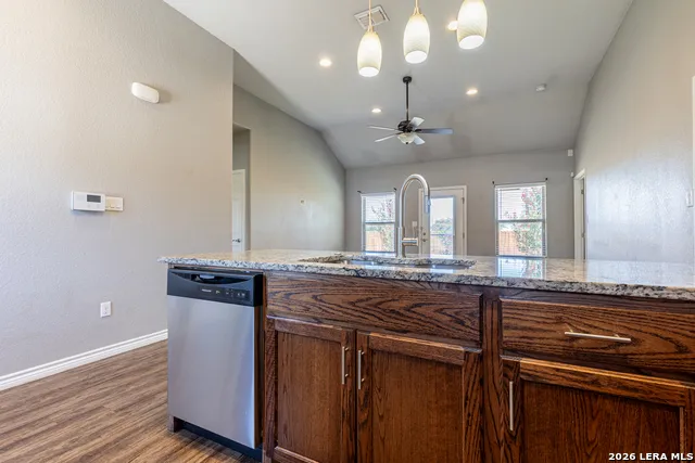 120 NAVARRO XING Seguin, TX 78155
