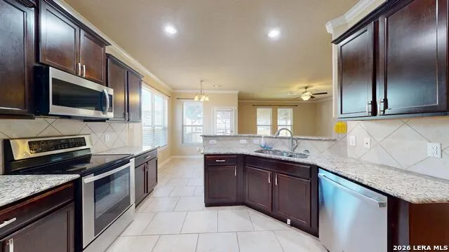 528 SADDLE BACK TRL Cibolo, TX 78108