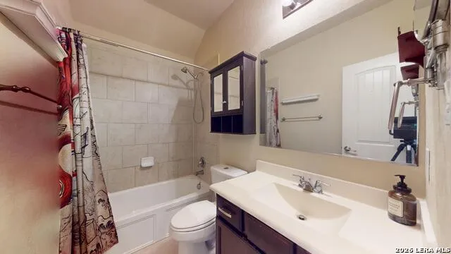 528 SADDLE BACK TRL Cibolo, TX 78108