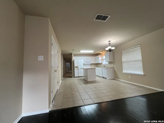 8952 Scarlet Creek Universal City, TX 78148